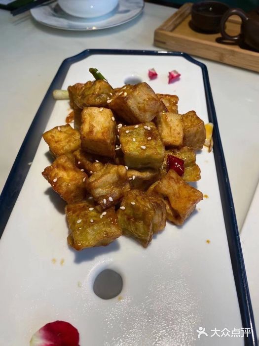 柳莺湖上·湖景餐厅·江南菜(西湖店)网红茄子图片
