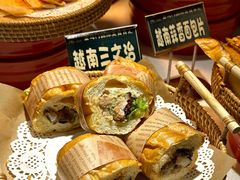 -金马门国际美食百汇(珞喻路店)