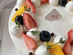 -山与蓝·轻糖鲜果蛋糕(勒泰店)