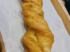 頭壹號招牌葱花大油条-头壹号饸饹面·大油条(常营店)