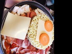 泡菜五花肉锅-炙韩料理·部队锅专门店