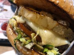 -The Habit Burger Grill 哈比特汉堡(复兴soho店)