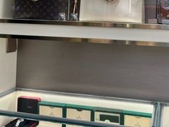 -恒一珠宝·回收黄金钻石奢侈品(灵岩南路店)