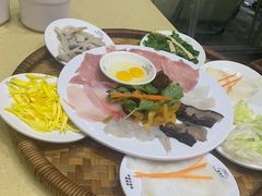 -桥香园云南过桥米线(金马碧鸡店)