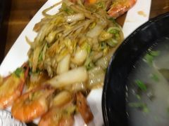 -老东镇啤酒屋海鲜加工·蒸汽海鲜·海鲜烧烤(台东店)