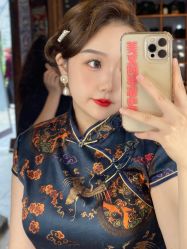 -城南旧影 旗袍全家福摄影写真体验馆