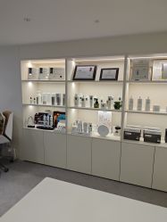 -JNK皮肤管理中心