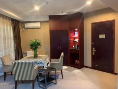 -西港航空酒店(银川南门广场机场巴士店)