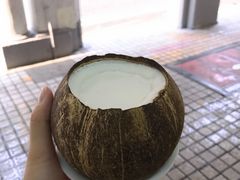 -椰爺爺·椰子冻砵仔糕