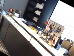 -COACH蔻驰(赛特奥特莱斯店)