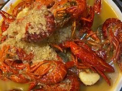 -虾弄弄海派小龙虾·牛羊蝎子火锅