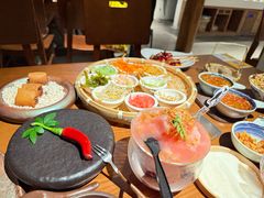 -包整·丝娃娃(一览甲秀楼风景店)