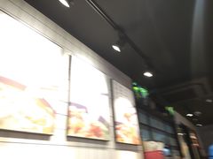 -鑫花溪牛肉米粉(人民广场店)