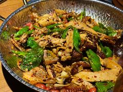 手撕扁担鸡-吃饭皇帝大土家民族菜(正大广场店)