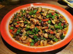 -泥糊破店小酒馆·团建聚餐(南京西路店)