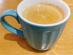 免费美式咖啡-HELLO 27 意面·沙拉·帕尼尼