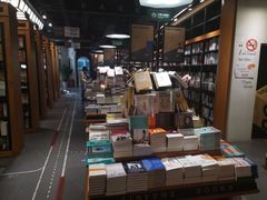 -西西弗书店&矢量咖啡(凯德晶萃广场店)