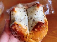奇亚籽碱包-可稵咖啡面包蛋糕(休斯顿店)