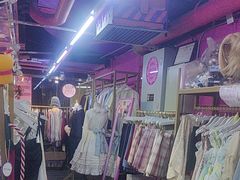 -甜镜物语 LOLITA·汉服·JK制服三坑生活馆(滨江道店)