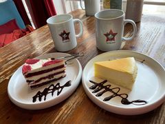 红丝绒乳酪蛋糕-雕刻时光咖啡馆(北师大店)