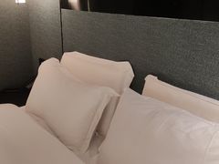 -万泊酒店(长沙五一广场国金中心店)