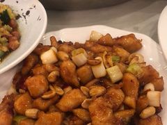 -鑫巴蜀小镇 · 水煮鱼专研店(玉桥店)