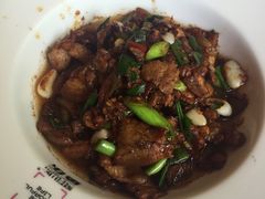 -阿瓦山寨·湘菜现炒·剁椒鱼头王(咸阳总店)