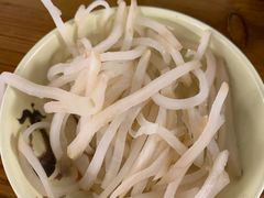 -丽虹云南过桥米线(兴工街店)