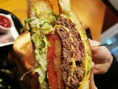 -The Habit Burger Grill 哈比特汉堡(复兴soho店)