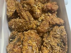 -BHC炸鸡(明洞总店)