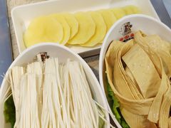 金针菇-云中鱼蒸汽石锅鱼(浦东食品城店)