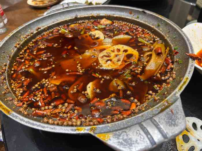 堰坝鱼庄(前进路店)-"要排队,早点去!干烧黄辣丁先问有没有.