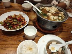 -苹果树下艺术餐厅(宋庄店)