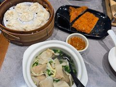 -莱莱小笼·乔艾