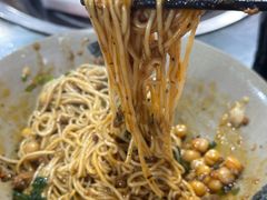 -丁丁猫重庆小面(徐州路店)