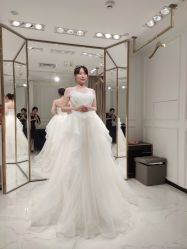 点击看大图 -GRACE KELLY婚纱与礼服(北京店)