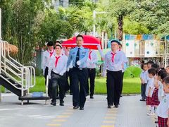 -上海青草地幼儿园