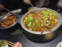 -辣尚瘾·烤鱼·新川菜(牡丹园直营店)