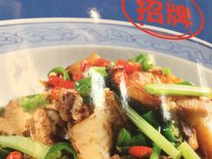 -新一家农家菜(华景新城店)