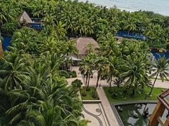 -三亚湾海居铂尔曼度假酒店