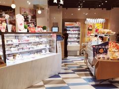 -85度C(生甜甜圈研究工坊·上海平凉店)