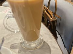 特惠热尊赏奶茶-必胜客(城西银泰店)