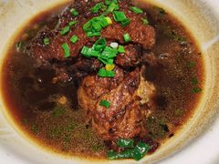 -老码头黑皮肘子锅包肉(赣水路店)