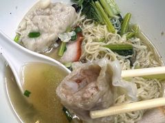 -亚明蟹肉面特大虾饺(สีลม)