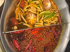 -湊湊火锅·茶憩(打浦桥日月光店)