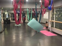 -舞佳舞空中瑜伽馆