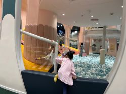 -奈尔宝家庭中心·亲子餐厅(鄞州万达店)