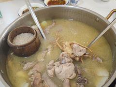 -朴小妹人参鸡汤火锅(长白山万达店)