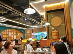 大堂-胡须佬鸡煲四季火锅店(石厦西村直营店)
