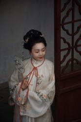 -一揽芳华汉服旗袍体验馆(拙政园店)